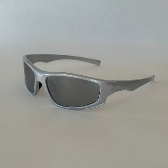 Y2K Vintage Silver Sunglasses Slim Rectangle Unisex UVA UVB Protection New - Picture 3 of 6